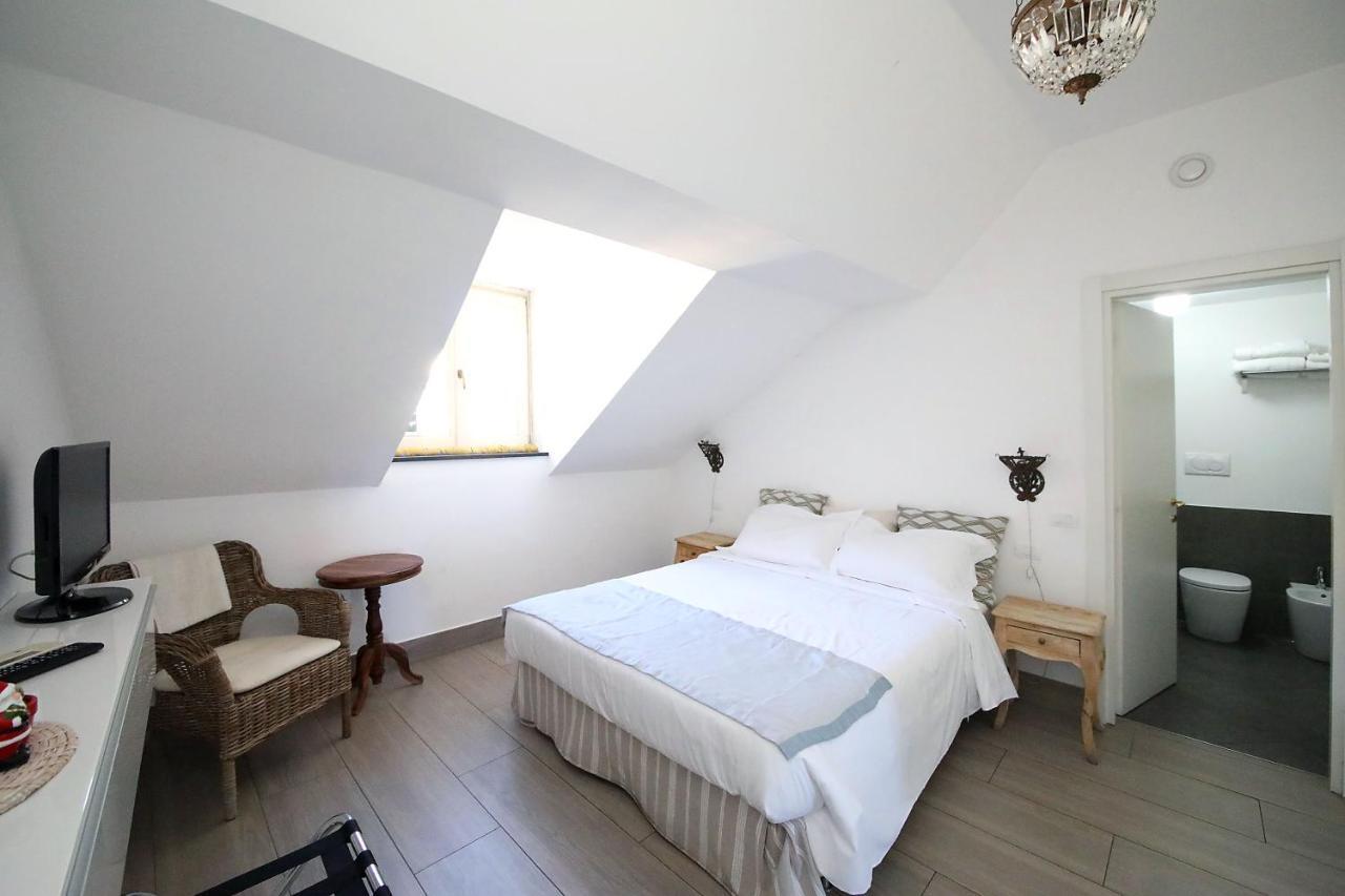 La Superba Rooms & Breakfast Генуа Екстериор снимка
