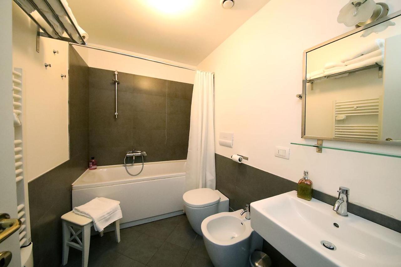 La Superba Rooms & Breakfast Генуа Екстериор снимка
